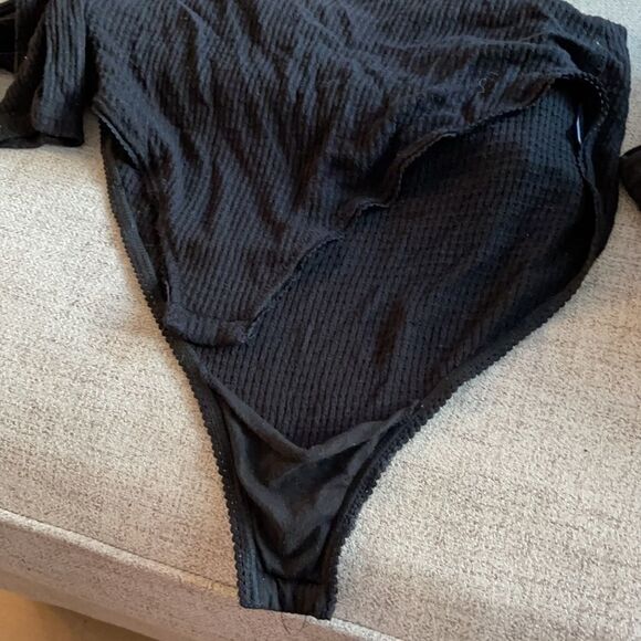 Black knit body suit - Picture 2 of 2